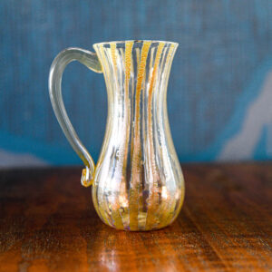 Gold leaf mug with smooth handle