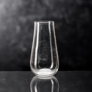 Minimalist smooth bubbly glass