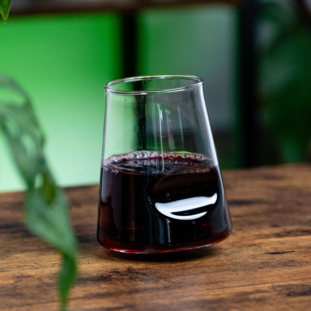 Pretentious Glass Co. – Handblown Glasses for Craft Beer, Wine